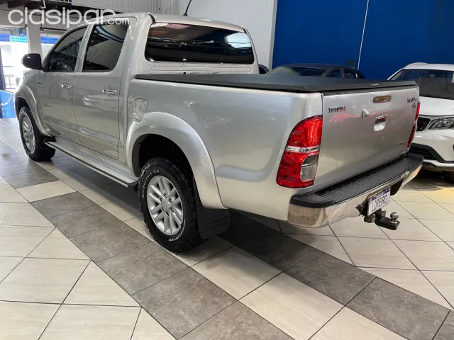 Toyota Hilux 2012 — foto 2
