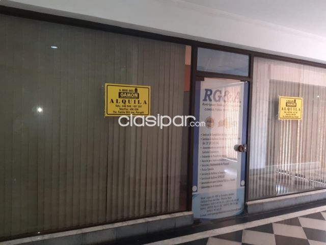 Locales / Oficinas / Salones - Oficinas en alquiler sobre Mariscal López - Centro de Asuo