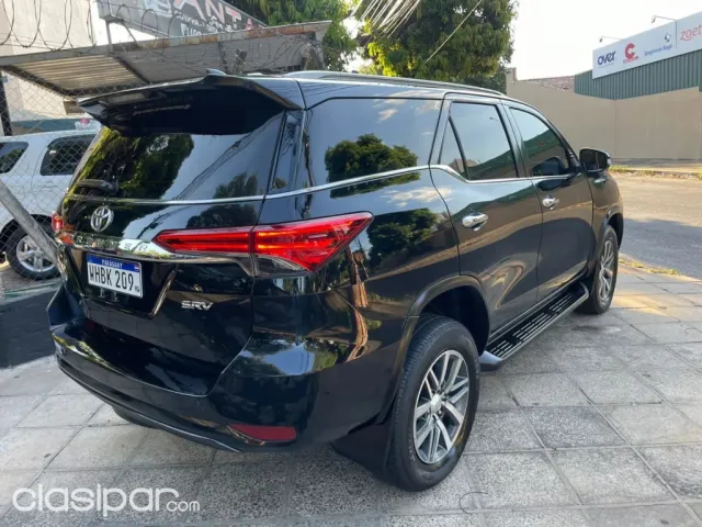 Toyota Fortuner 2017 — foto 6