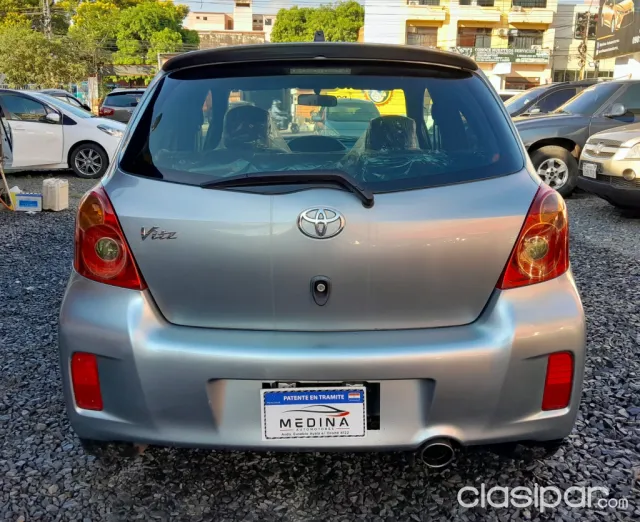 Toyota Vitz 2010 — foto 6