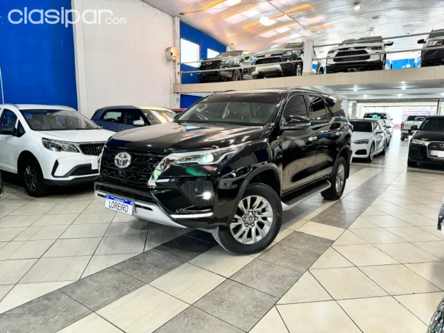 Toyota Fortuner 2022 - foto 2