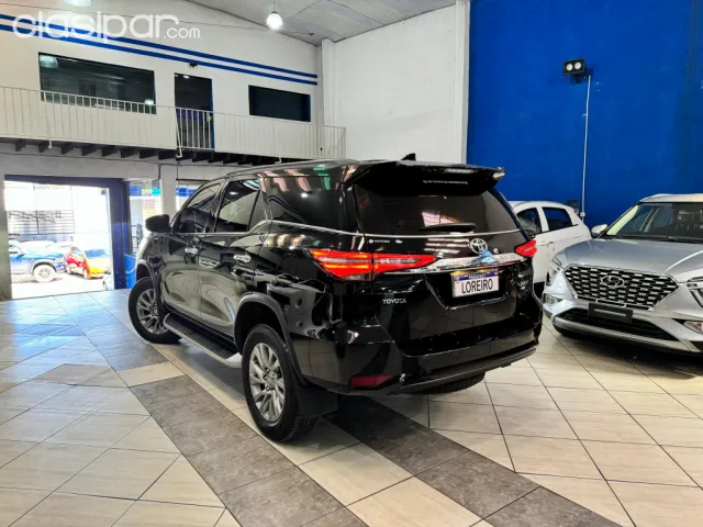 Toyota Fortuner 2022 - foto 8