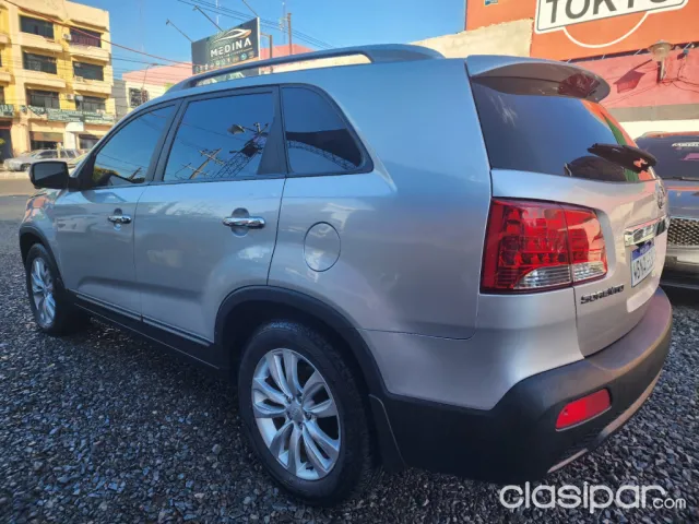 Hyundai New Sorento Año 2012 - foto 8