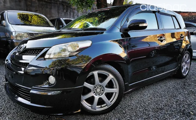 Toyota New Ist 2007 - foto 2