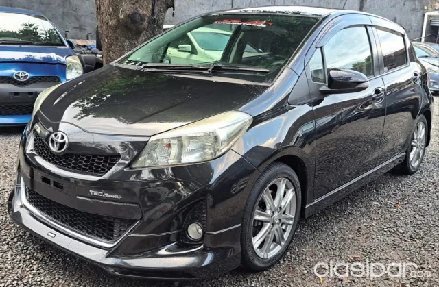 Toyota Vitz 2012 — foto 3