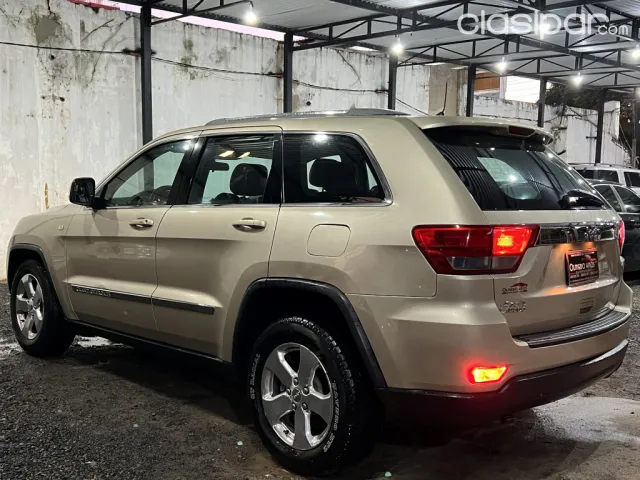 Jeep Grand Cherokee 2012 — foto 7