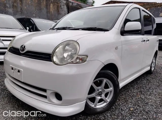 Toyota Sienta 2005 - foto 2