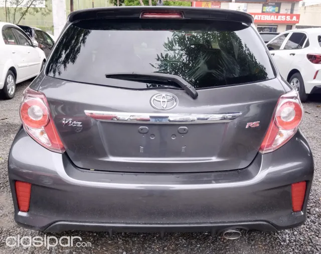 Toyota Vitz 2011 — foto 4