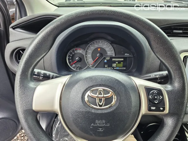 Toyota Vitz 2016 — foto 7