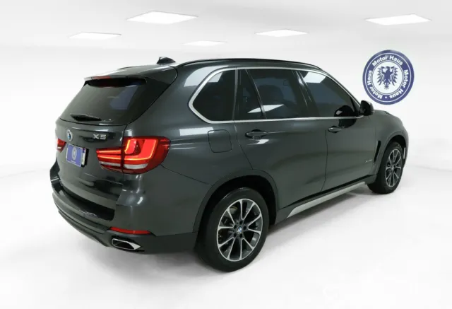Bmw X5 2018 — foto 5