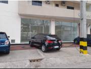 Alquilo salon comercial cod 1619