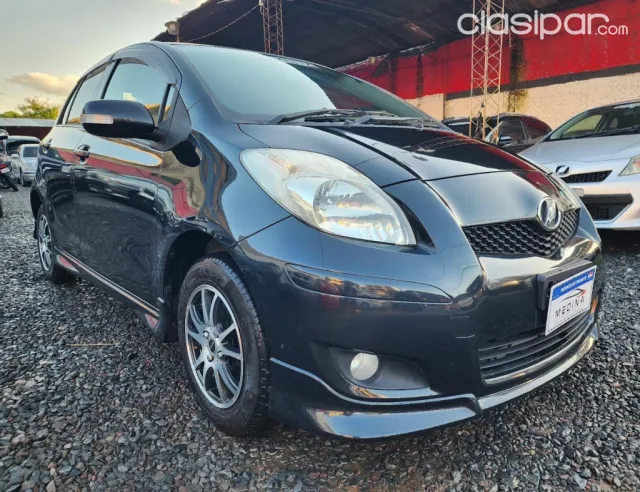 Toyota Vitz 2010 - foto 2