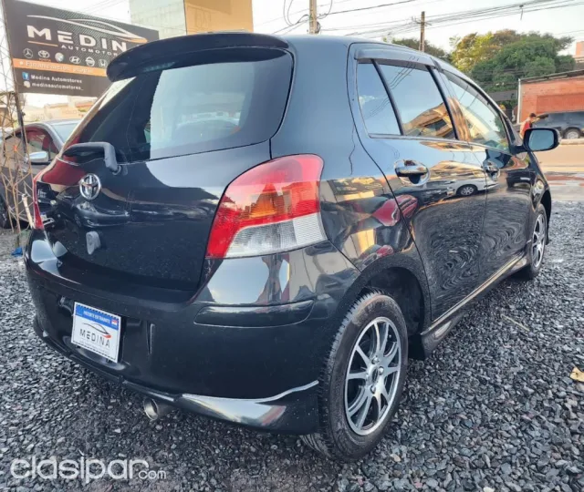 Toyota Vitz 2010 — foto 6