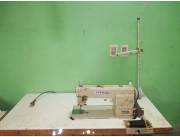 Maquina de coser recta industrial