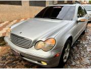 MERCEDES BENZ W203 IMPECABLE