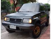 VENDO SUZUKI VITARA 95 DE LA CASA MOTOR 1.6 NAFTERO A INYECCIÓN MEC 4X4 AIRE FULL LLANTAS