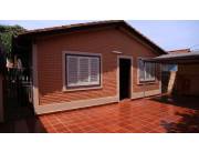 VENDO CASA EN LUQUE MORA CUE COD 2933