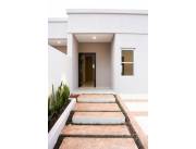 HERMOSA CASA A ESTRENAR EN LUQUE