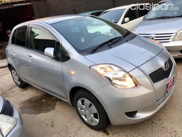 Toyota Vitz 2006 — foto 2