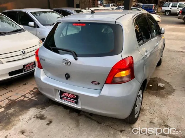 Toyota Vitz 2006 — foto 6