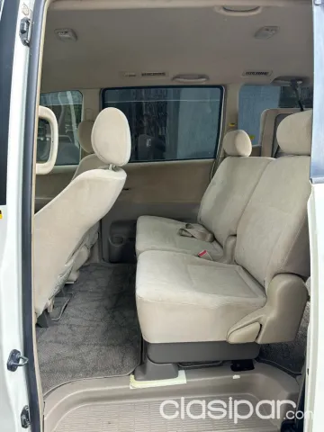 Toyota Noah 2006 — foto 4