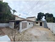 ALQUILO CASA EN LUQUE CENTRO COD 2029