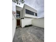 VENDO DUPLEX MODERNO A ESTRENAR A 5 ' DEL SHOPPING DEL SOLS
