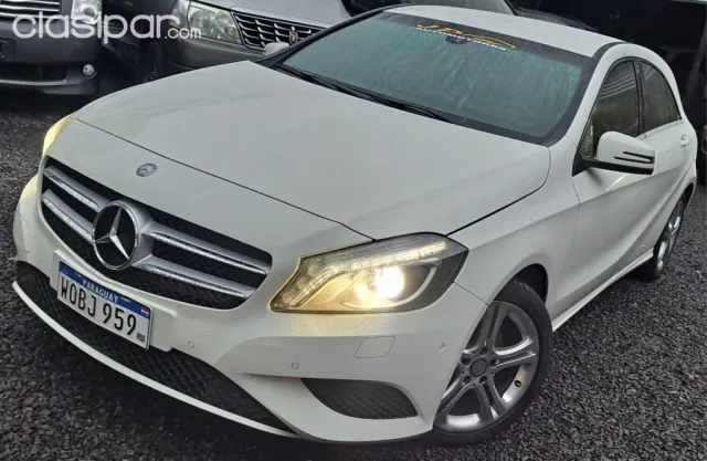 Mercedes-Benz A 200 2014 — foto 2