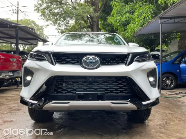 Toyota Fortuner 2024 — foto 3