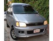 VENDO TOYOTA NOAH AÑO 97 MOTOR 2.2 DIESEL COMUN DOBLE A.A DOBLE TECHO SOLAR LLANTAS DEPORT