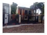 VENDO DUPLEX EN LAMBARE PANAMBIRETA