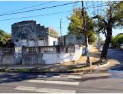 VENDO TERRENO EN ESQUINA EN SAJONIA