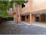 ALQUILO AMPLIO DUPLEX EN CONDOMINIO - BARRIO SAN JORGE - GOETHE - YCUA SATI - COD A0617