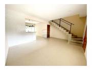 VENDO DUPLEX EN BARRIO HIPODROMO