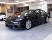 Porsche Panamera 4 E-Hybrid año 2020.