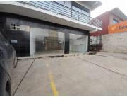 ALQUILO SALON COMERCIAL EN LUQUE ZONA CURVA ROMERO COD 3151