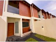 EN VENTA! AMPLIO DUPLEX A ESTRENAR DE 3 HAB. EN SUITE - EN FDO. DE LA MORA Z/ SUR