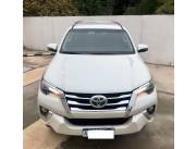 TOYOTA FORTUNER SRV DE TOYOTOSHI AÑO 2019 MOTOR 2.8 TDI AUTOMÁTICO 4X4 DOCUMENTOS AL DÍA