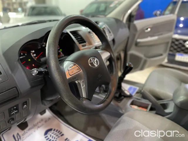 Toyota Hilux 2014 — foto 3