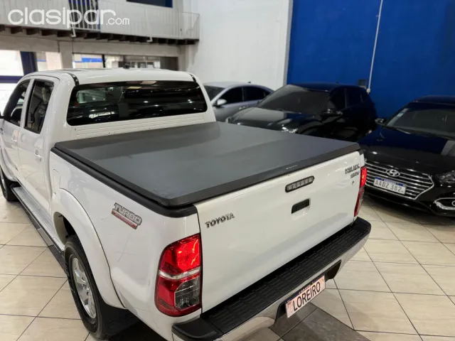 Toyota Hilux 2015 — foto 4