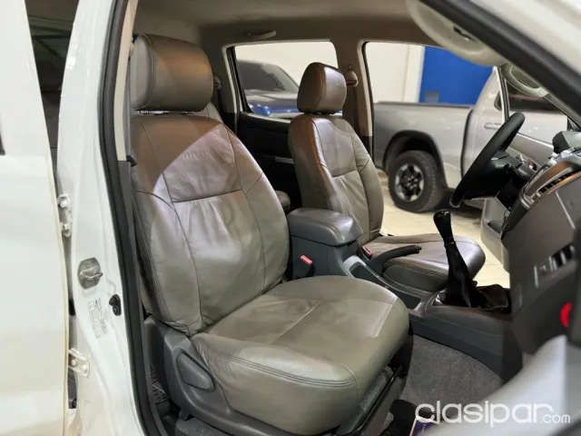 Toyota Hilux 2015 — foto 7