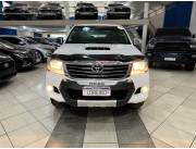 Financio 💳 Toyota Hilux SRV año 2015 mecánico 4x2 de Toyotoshi ✅️