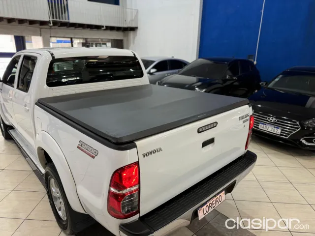 Toyota Hilux 2015 — foto 3