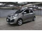 Vendo Kia picanto financiaciado entrega 5 millones