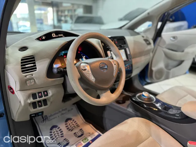 Nissan 100 2011 — foto 3
