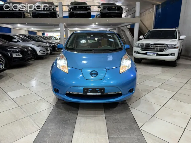Nissan 100 2011 — foto 6