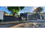 300 m2-VENDO TERRENO CON CASA A DEMOLER EN VILLA MORRA-22358