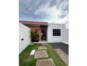 DUPLEX 1 PLANTA EN VENTA COMPLEJO TATARENDY - LUQUE