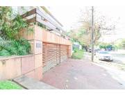 AMPLIA RESIDENCIA EN BARRIO LOS LAURELES-CERCANIA CASA RICA