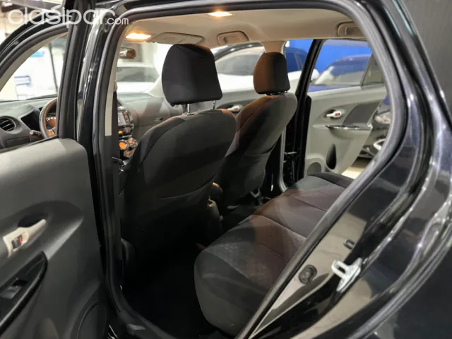 Toyota New Ist 2010 — foto 3